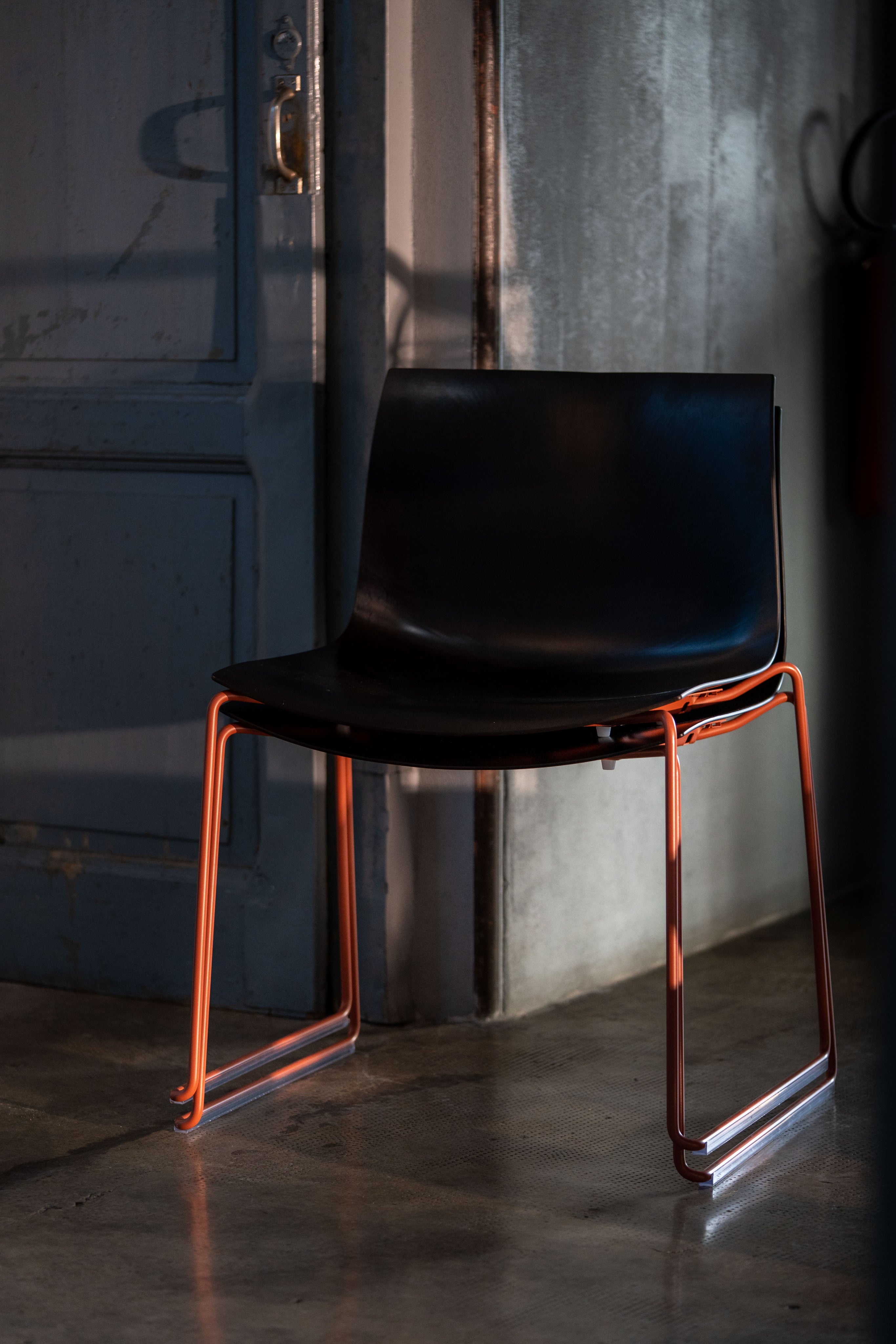 Catifa Carta Arper Eco Friendly Design Chair Rust Coloured Steel